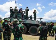 Pangdivif 3 Kostrad Tinjau Latbakjatrat Kikav 14 Kostrad, Ikut Jajal Kemampuan Panser Badak