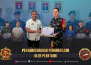 Bukti Kokohnya Perbatasan, Reynold Uran Pimpin Pemberian Penghargaan kepada Prajurit TNI Berprestasi Penjaga Perbataan