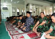 Komandan Beserta Prajurit Lanal Bandung Hadiri Doa Bersama Memperingati HUT Ke-80 Kemerdekaan RI Tahun 2025