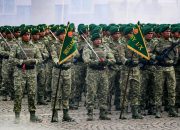 KOSTRAD JADI PASUKAN TERBAIK DEFILE MILITER