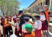 Tanamkan Bela Negara, Satgas Pamtas RI-RDTL Sektor Barat Pos Oelbinose Anjangsana ke SDN Oelbinose